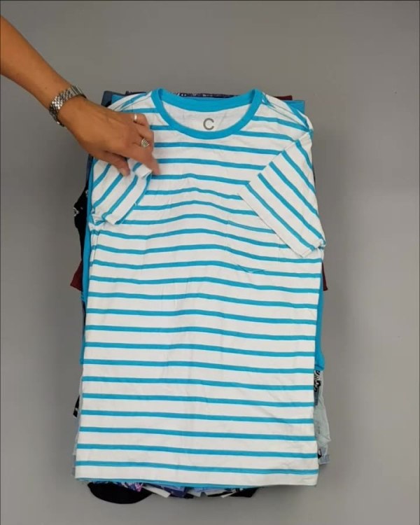 Фотография  949 - CUBUS детский микс лето (Children CUBUS mix)#15 кг, ЛОТ №2515 оптом в Майкопе и Адыгее