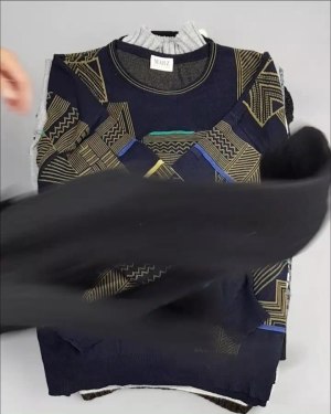 Фотография  967 - Джемпер муж+жен экстра#15 кг , Лот№2612 оптом в Майкопе и Адыгее