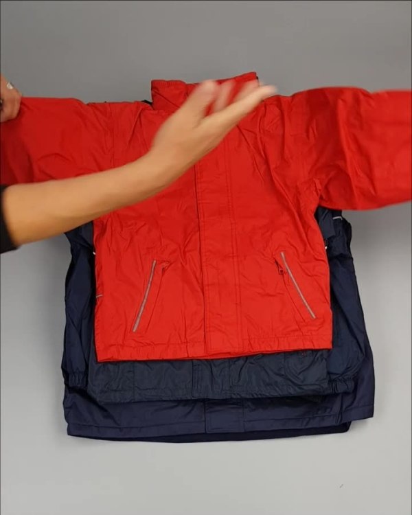 Фотография  963 - Куртки СПОРТ СТОК дети#10 кг , Лот№ 2643 оптом в Майкопе и Адыгее