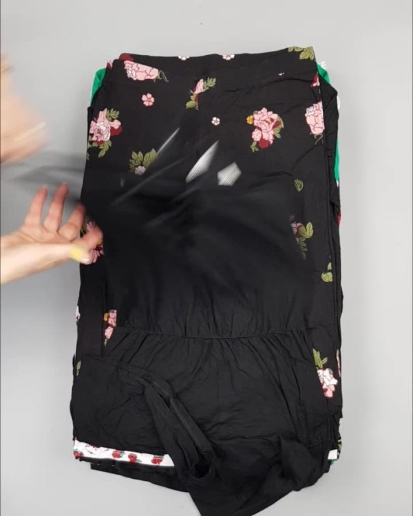 Фотография  769 - Летний микс CALZEDONIA, 50 шт, ЛОТ №4073 оптом в Майкопе и Адыгее