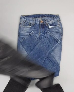 Фотография  698 - Джинсы Италия#20 шт, ЛОТ №4301 оптом в Майкопе и Адыгее