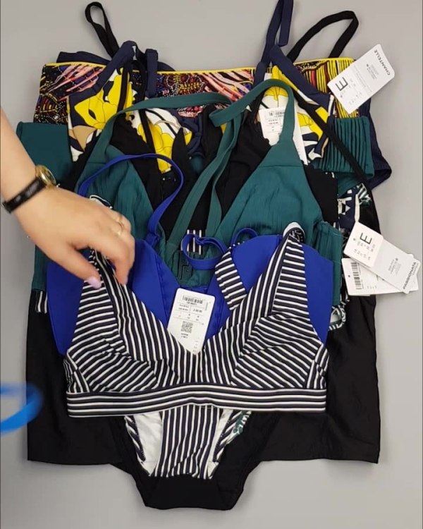 Фотография  648 - Купальники Chantelle#30 шт, ЛОТ №4410 оптом в Майкопе и Адыгее