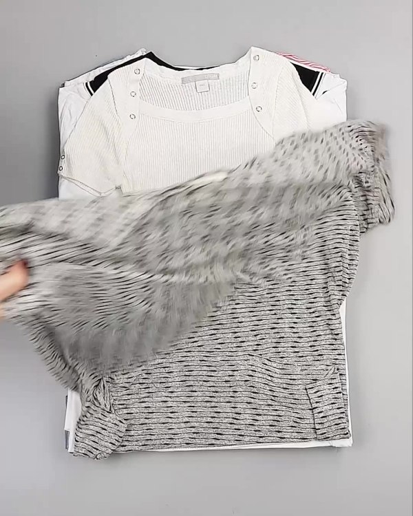 Фотография  931 - Футболки Корея#20 шт, ЛОТ №5068 оптом в Майкопе и Адыгее