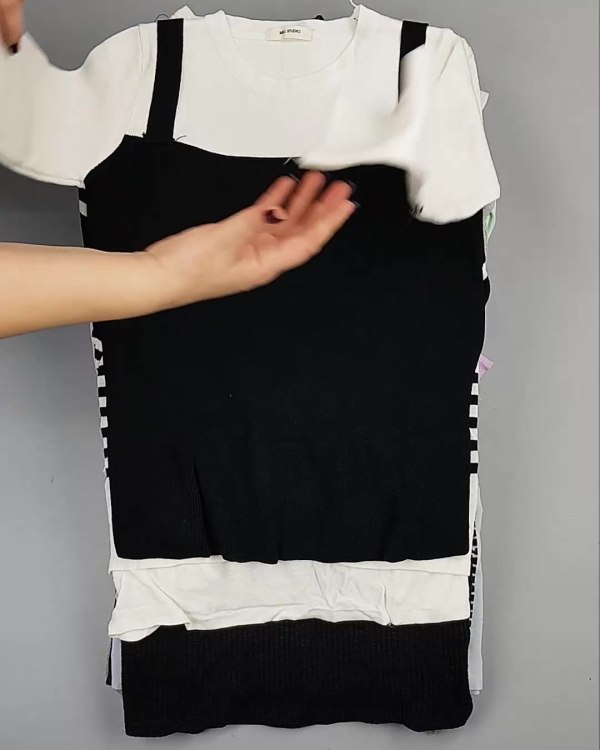 Фотография  253 - Джемпера легкие Корея#20 шт, ЛОТ №5083 оптом в Майкопе и Адыгее