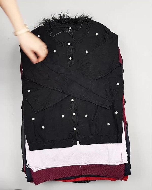 Фотография  434 - OVS Winter м/ж mix#15 кг, ЛОТ №5412 оптом в Майкопе и Адыгее