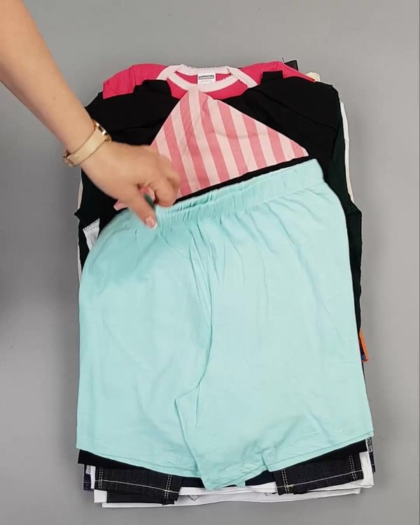 Фотография  809 - BRAND STOCK Kids Summer#10 кг, ЛОТ №5810 оптом в Майкопе и Адыгее