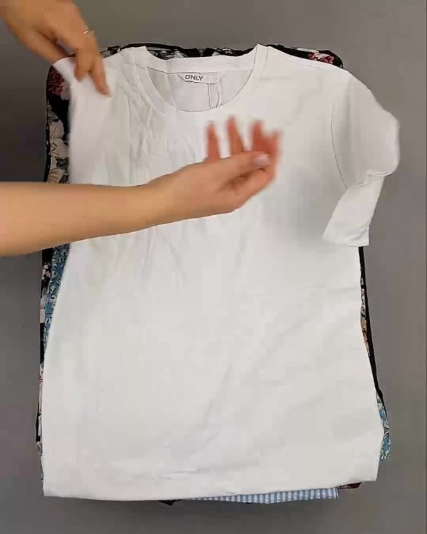 Фотография  884 - BESTSELLER WOMEN Summer mix#15 кг, ЛОТ №6017 оптом в Майкопе и Адыгее