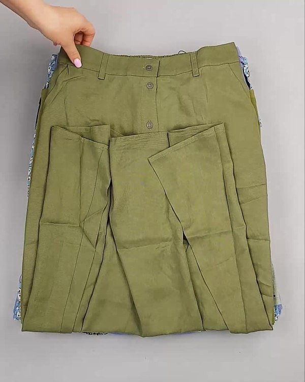 Фотография  691 - Юбки Bestseller 44#5 кг, ЛОТ №6119 оптом в Майкопе и Адыгее