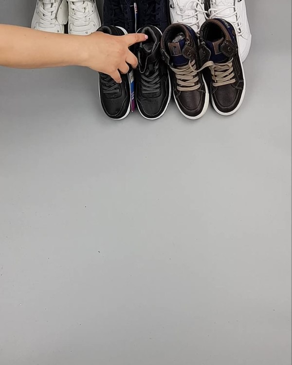 Фотография  166 - Обувь СТОК дети лето#15,4 кг, ЛОТ №6192 оптом в Майкопе и Адыгее