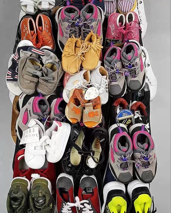 Фотография  161 - Обувь СТОК дети лето#15,4 кг, ЛОТ №6192 оптом в Майкопе и Адыгее