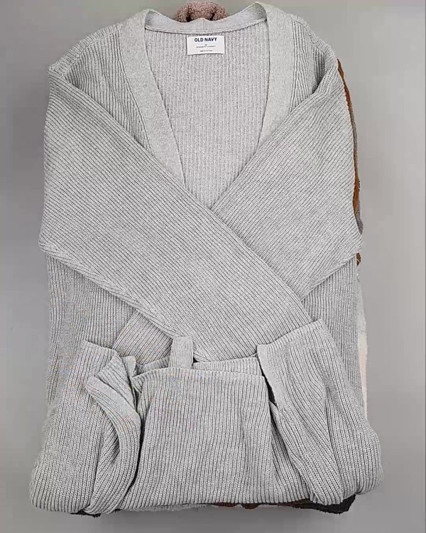 Фотография  741 - Кардиганы СТОК CAN#10 кг, ЛОТ №6474 оптом в Майкопе и Адыгее