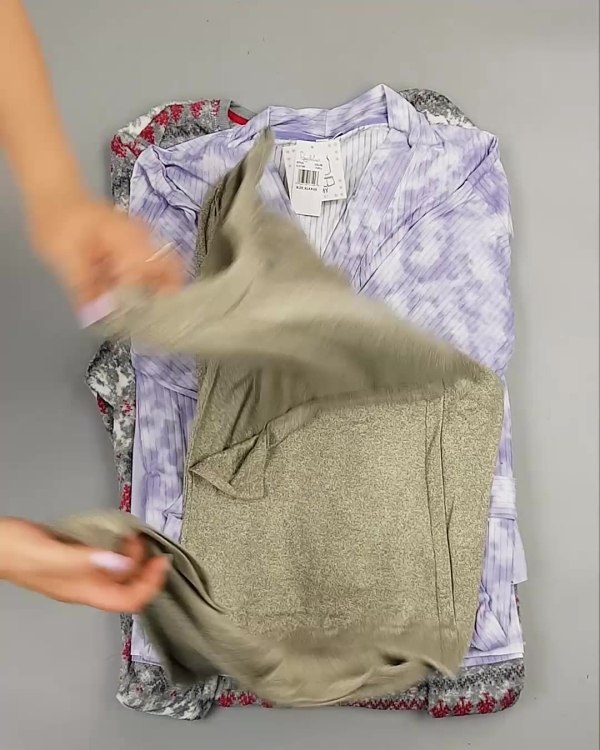 Фотография  922 - Домашняя одежда CAN#10 кг, ЛОТ №6482 оптом в Майкопе и Адыгее