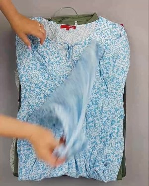 Фотография  734 - Платья Bestseller 44#5 кг, ЛОТ №6537 оптом в Майкопе и Адыгее