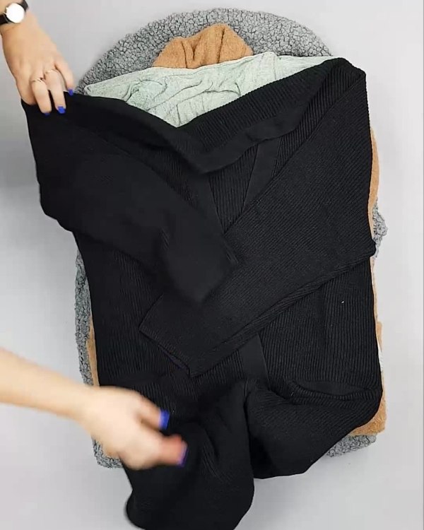 Фотография  912 - Кардиганы СТОК CAN#10 кг, ЛОТ №6887 оптом в Майкопе и Адыгее