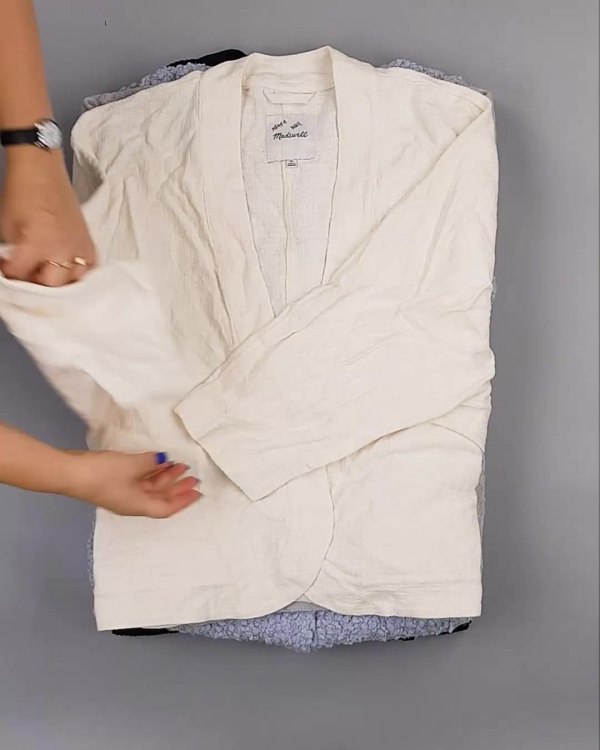 Фотография  440 - Кардиганы СТОК CAN#10 кг, ЛОТ №6888 оптом в Майкопе и Адыгее