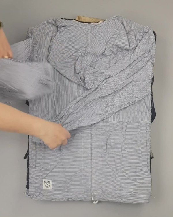 Фотография  152 - А 92602 Ветровки женские (Light Zipper jackets)#25 кг оптом в Майкопе и Адыгее