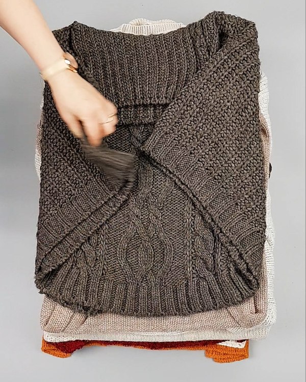 Фотография  512 - Джемпера (PULLOVER I)#20 кг оптом в Майкопе и Адыгее