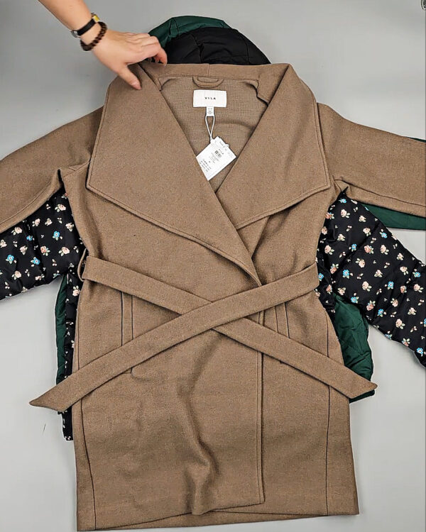 Фотография  890 - Верхняя одежда VILA#10 кг, ЛОТ №6824 оптом в Майкопе и Адыгее