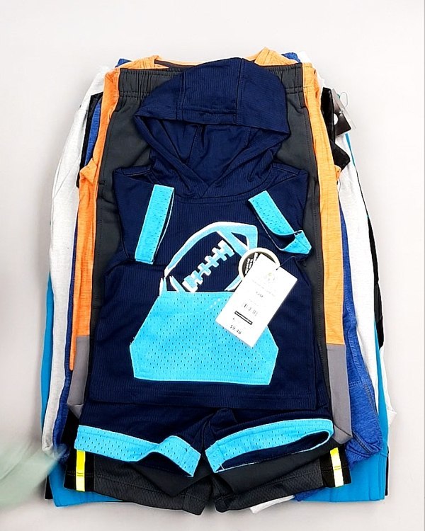 Фотография  812 - Спортивные костюмы дети CAN#6 кг оптом в Майкопе и Адыгее