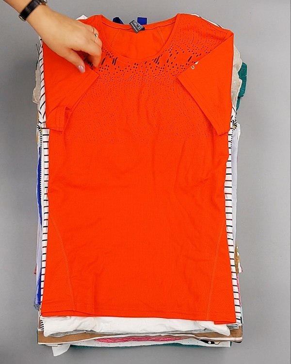 Фотография  996 - Cream Футболки поло женские#25 кг оптом в Майкопе и Адыгее