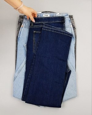 Фотография  588 - Джинсы WRANGLER м/ж#8,1 кг, ЛОТ №7011 оптом в Майкопе и Адыгее