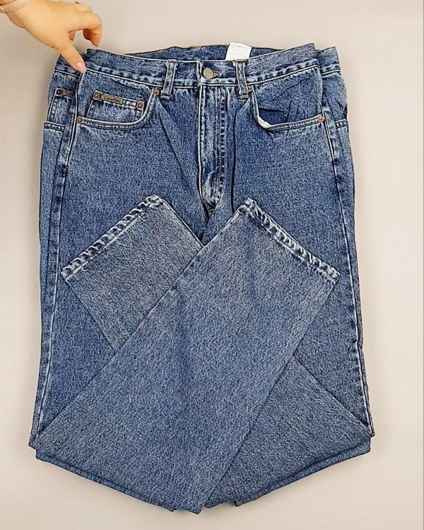 Фотография  547 - Джинсы CALVIN KLEIN муж #7,6 кг, ЛОТ №7020 оптом в Майкопе и Адыгее