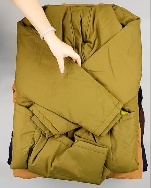 Фотография  321 - Верхняя одежда Дания#9,9 кг, ЛОТ №7057 оптом в Майкопе и Адыгее