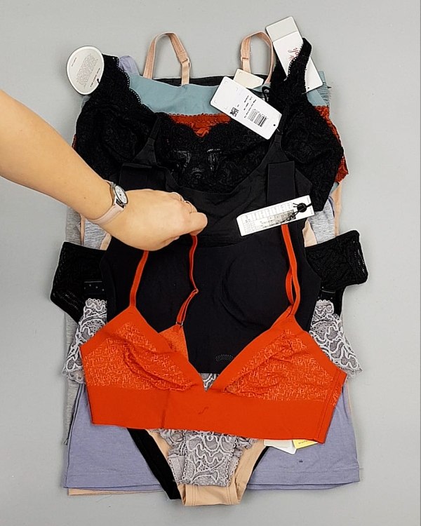 Фотография  886 - Нижнее белье TRIUMPH 104#33 шт, ЛОТ №7134 оптом в Майкопе и Адыгее
