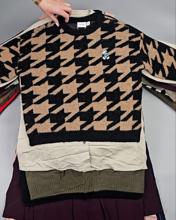 Фотография  666 - VILA Winter mix 104#15 кг, ЛОТ СТ-10083 оптом в Майкопе и Адыгее