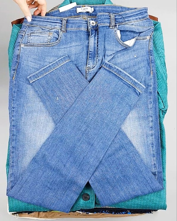 Фотография  672 - B.YOUNG Winter mix 104#15 кг, ЛОТ №7171 оптом в Майкопе и Адыгее