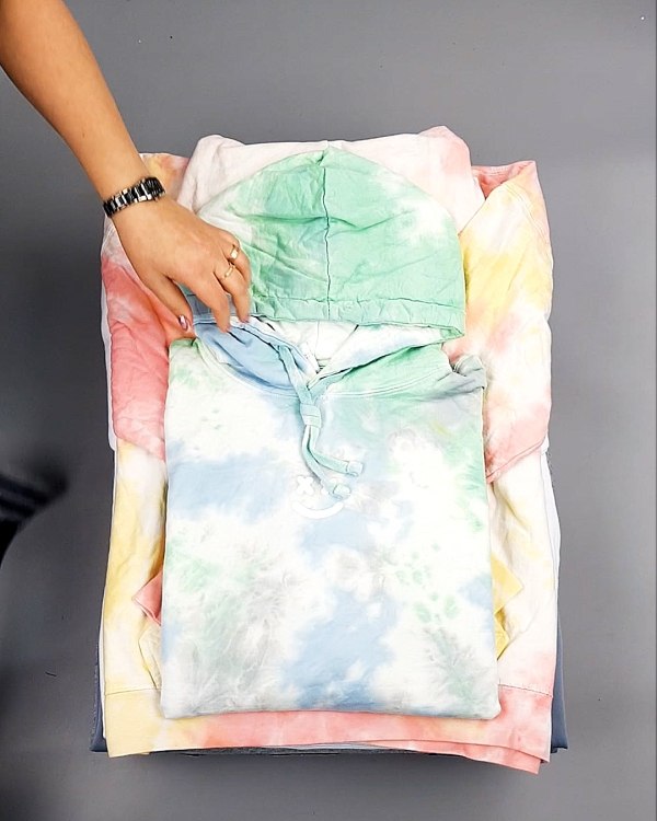 Фотография  885 - HOODIE CAN 084#10 кг, ЛОТ №7426 оптом в Майкопе и Адыгее