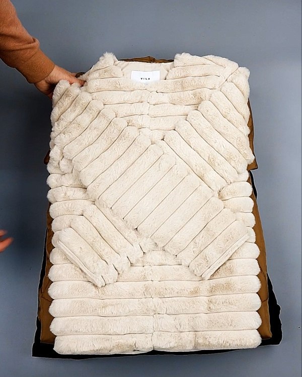 Фотография  744 - Bestseller Winter В mix 114#15 кг, ЛОТ №7374 оптом в Майкопе и Адыгее