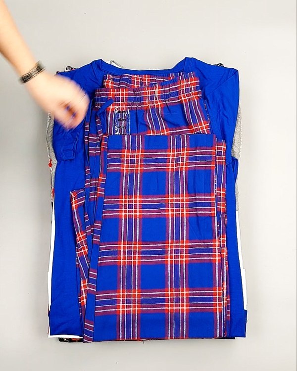 Фотография  875 - Домашняя одежда CAN 104#10 кг, ЛОТ №7330 оптом в Майкопе и Адыгее