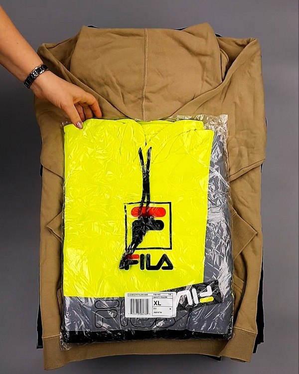 Фотография  264 - Толстовки СТОК CAN 0424#10 кг, ЛОТ №7447 оптом в Майкопе и Адыгее