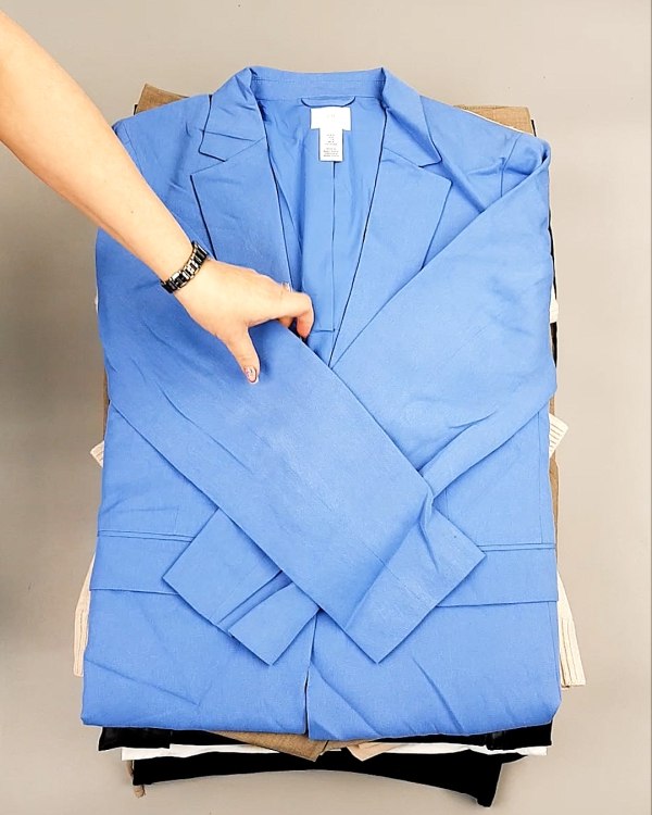 Фотография  366 - 12191 H&M mix textil 1224#25 кг, ЛОТ №7489 оптом в Майкопе и Адыгее