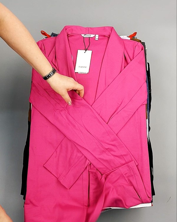 Фотография  671 - Bestseller Summer mix 104#15 кг, ЛОТ №7494 оптом в Майкопе и Адыгее