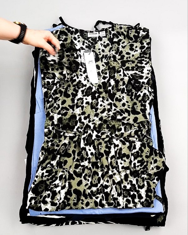 Фотография  715 - Платья Bestseller Summer 104#5 кг, ЛОТ №7701 оптом в Майкопе и Адыгее