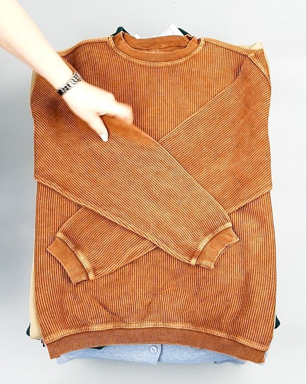 Фотография  386 - SWEATSHIRT CAN 084#10 кг, ЛОТ №7620 оптом в Майкопе и Адыгее