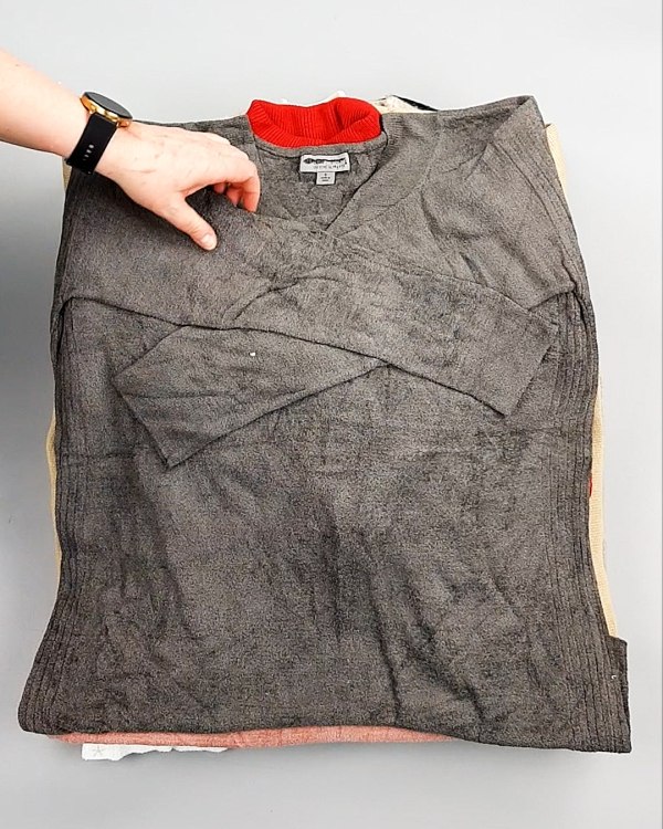 Фотография  118 - Джемпера СТОК CAN 084#7 кг, ЛОТ №7649 оптом в Майкопе и Адыгее