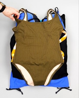 Фотография  558 - Купальники СТОК CAN 124#5 кг, ЛОТ №7689 оптом в Майкопе и Адыгее