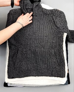 Фотография  698 - Джемпера СТОК CAN 084#7 кг, ЛОТ №7648 оптом в Майкопе и Адыгее