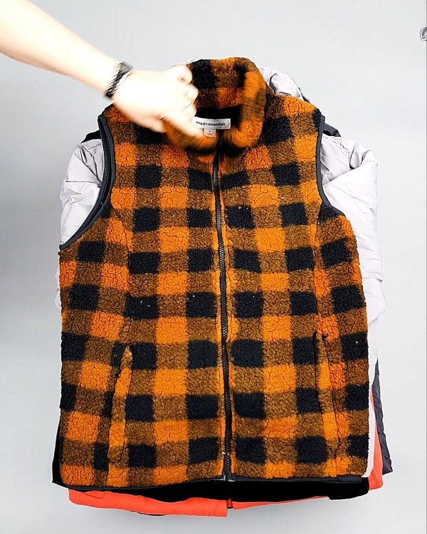 Фотография  201 - Верхняя одежда AMAZON жен 015#10 кг, ЛОТ №7712 оптом в Майкопе и Адыгее