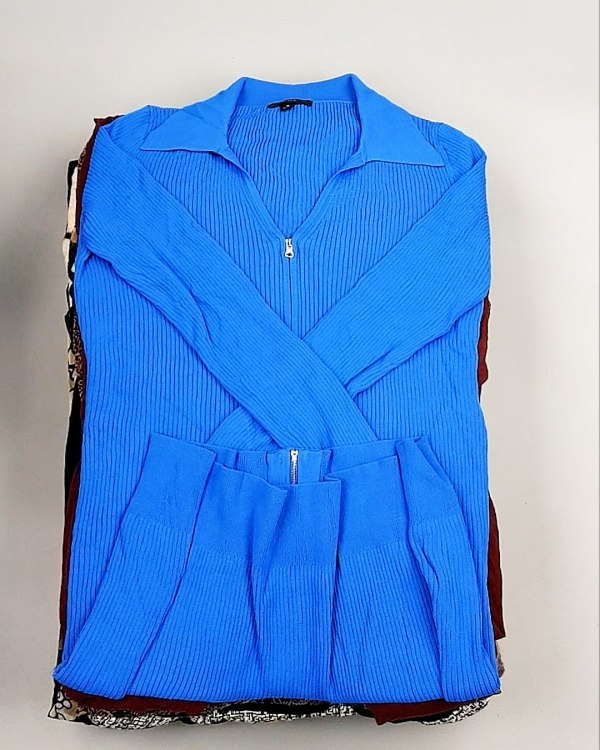 Фотография  953 - Платья СТОК CAN зима 084#7 кг, ЛОТ №7827 оптом в Майкопе и Адыгее