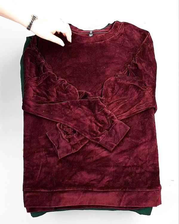 Фотография  241 - SWEATSHIRT CAN 084#10 кг, ЛОТ №7618 оптом в Майкопе и Адыгее