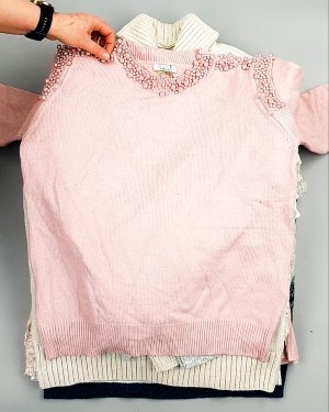 Фотография  765 - Джемпера СТОК CAN 084#7 кг, ЛОТ №7650 оптом в Майкопе и Адыгее