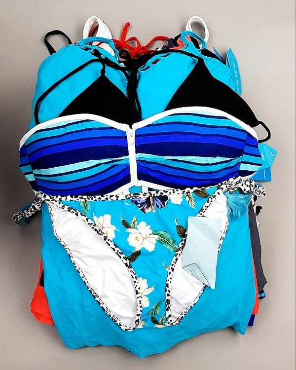 Фотография  881 - Купальники СТОК CAN 124#5 кг, ЛОТ №7690 оптом в Майкопе и Адыгее