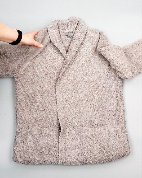 Фотография  786 - Кардиганы СТОК CAN 084#7 кг, ЛОТ №7673 оптом в Майкопе и Адыгее