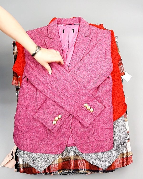 Фотография  980 - AMAZON mix жен весна 015#18 кг, ЛОТ №7718 оптом в Майкопе и Адыгее