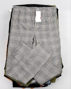 Купить Брюки женские лето C&A 025#10 кг, ЛОТ №7893 оптом в Майкопе и Адыгее