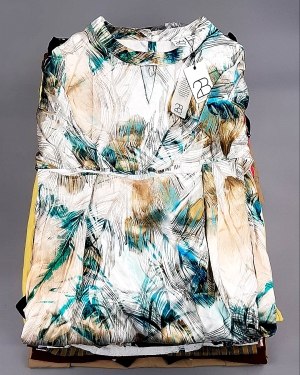 Купить DK, Bestseller + Summer mix#15 кг, ЛОТ №7926 оптом в Майкопе и Адыгее